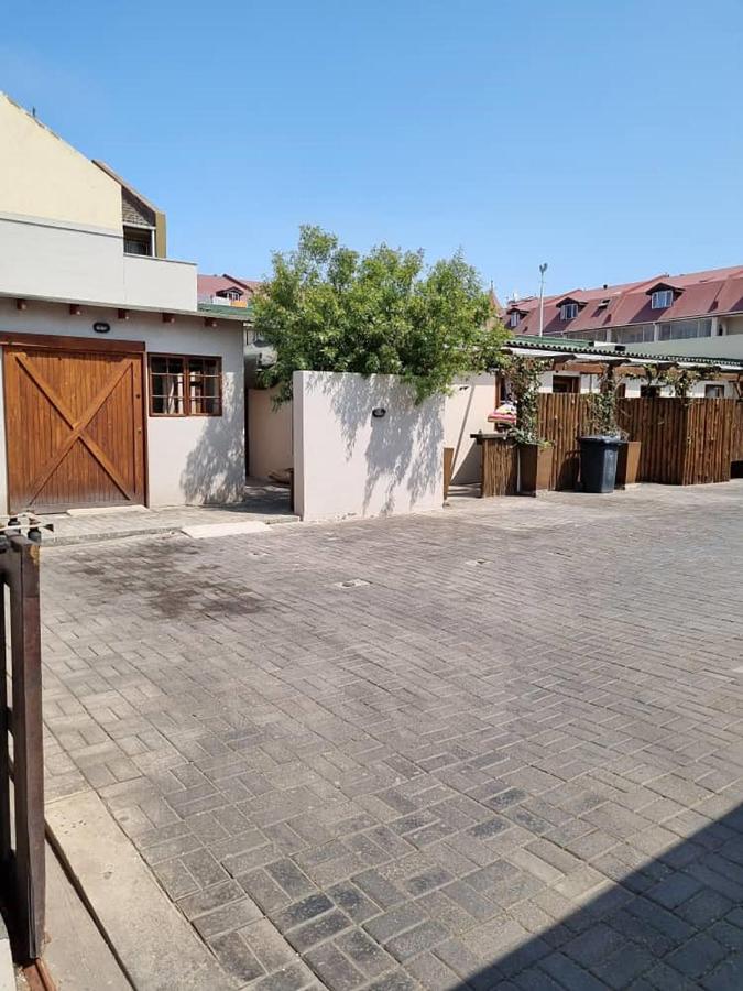 Eazy Sleep Accommodation Swakopmund Esterno foto