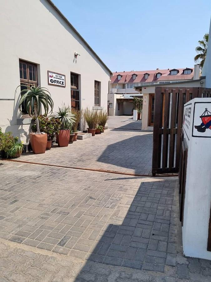 Eazy Sleep Accommodation Swakopmund Esterno foto