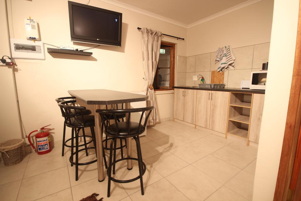 Eazy Sleep Accommodation Swakopmund Esterno foto